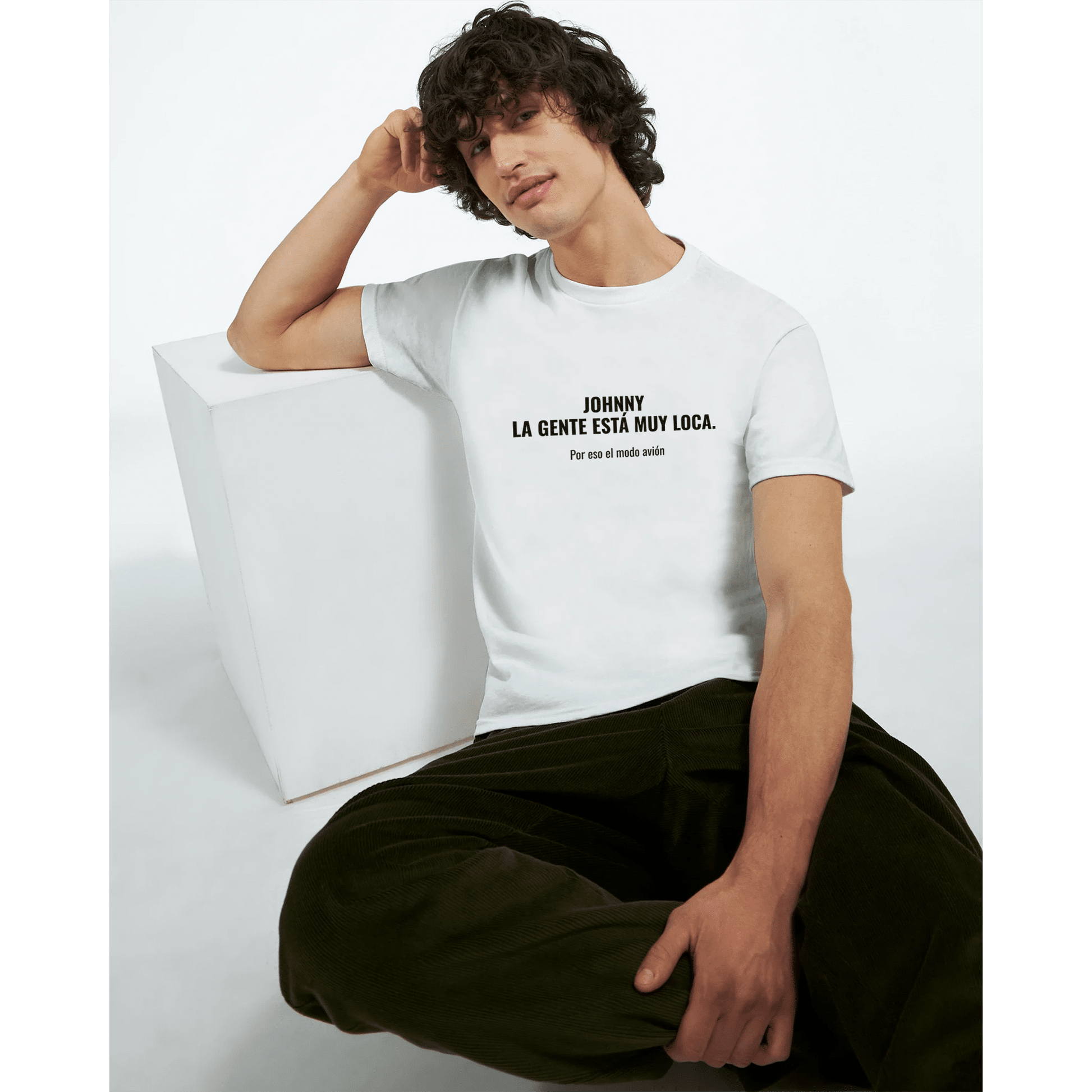 Johnny, la Gente Está Muy Loca · Camiseta Oversized WBL - Wellness Brands