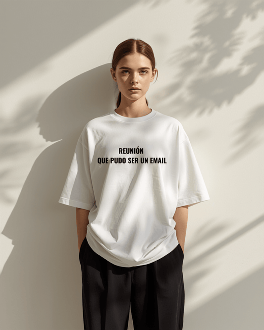 Reunión que Pudo Ser un Email · Camiseta Oversized WBL - Wellness Brands